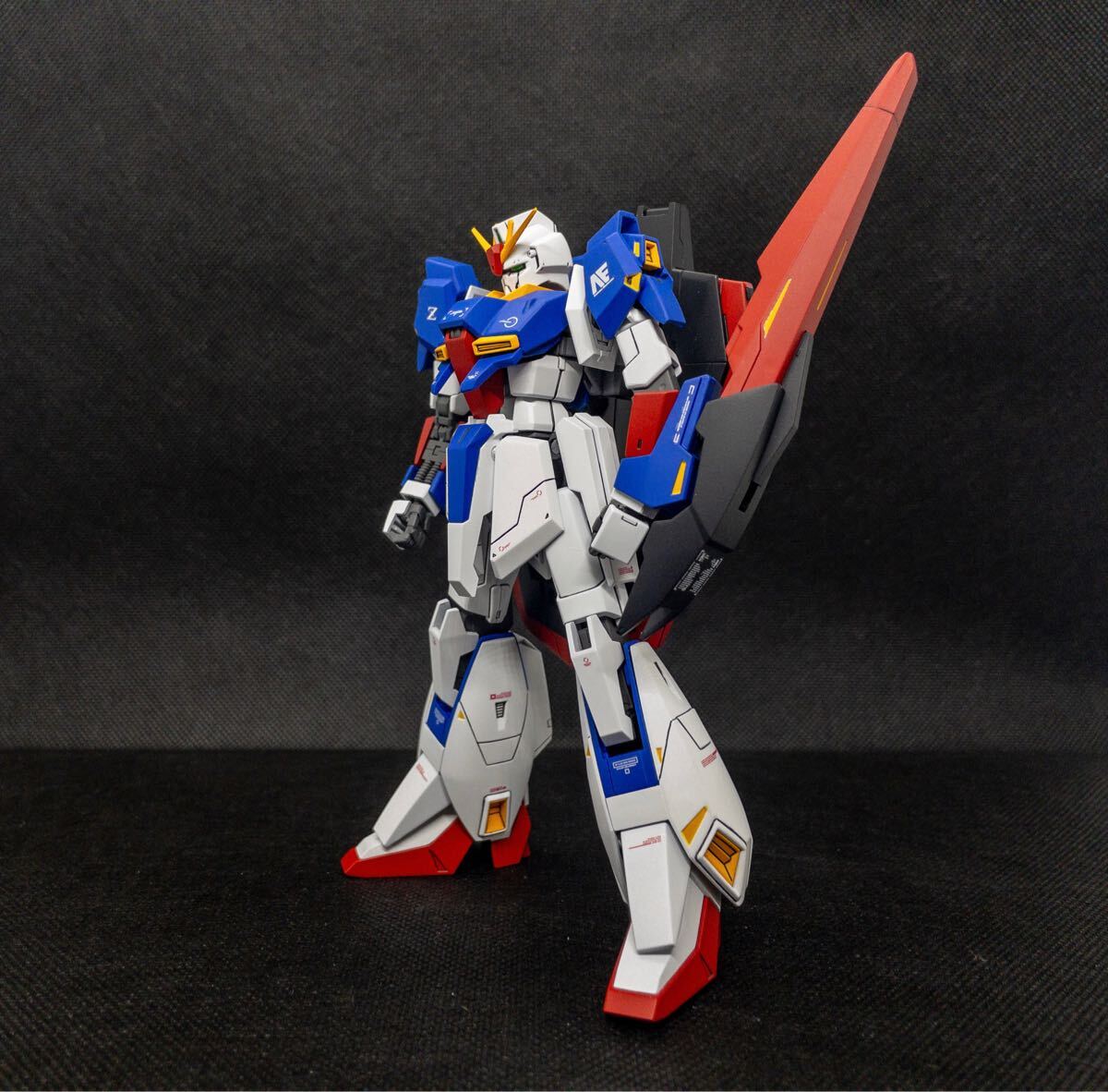 HGUC 1/144 Z ゼータ ガンダム ガンプラ 塗装済み 完成品 HGUC 1/144 Z ゼータ ガンダム ガンプラ 塗装済み 完成品