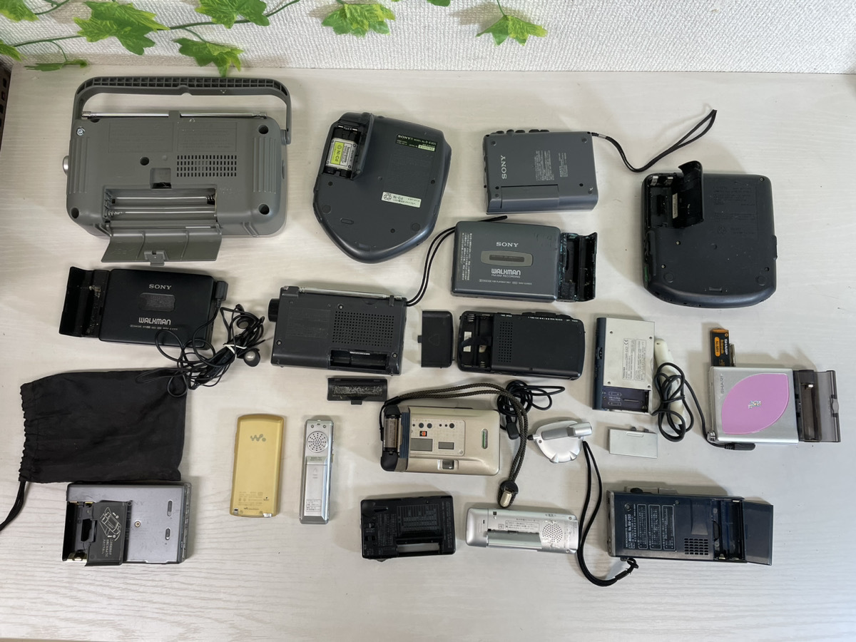 6929-05* Walkman etc. . summarize /. summarize 17 point / radio /CD player / voice recorder /MD player / film camera *