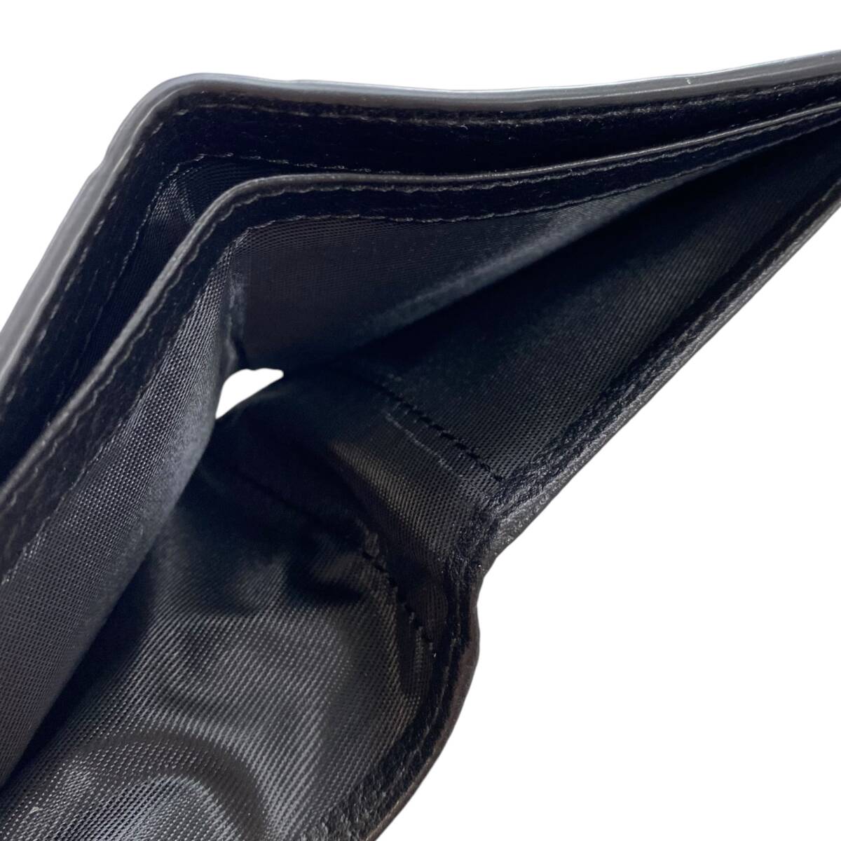 【中古品】Maison Margiela メゾンマルジェラ 2つ折り財(cái)布 ブラック 小銭入れなし メンズ財(cái)布 箱あり L76423RK