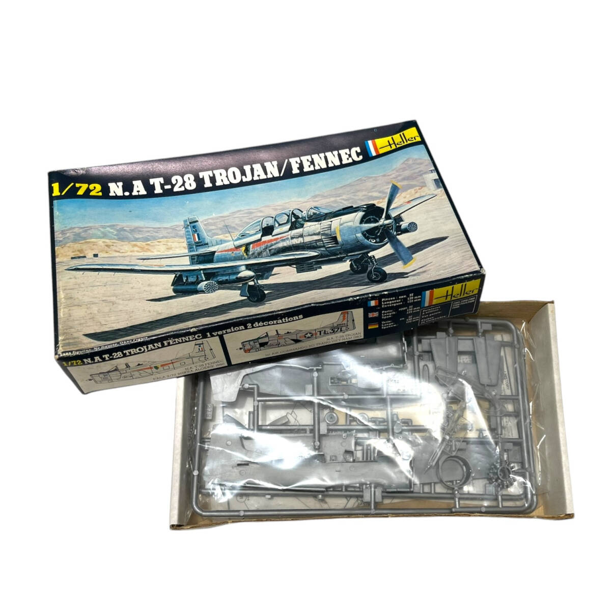 # не использовался товар #Heller 1/72 пластиковая модель N.A T-28 TROJAN/FENNEC ZE2513Z