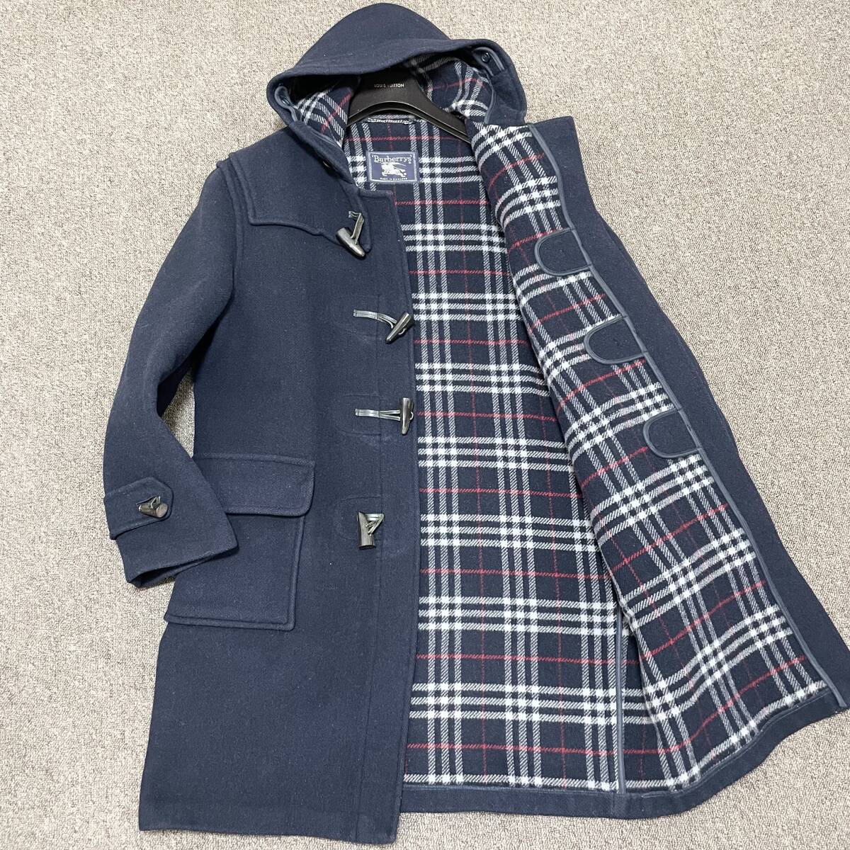 極美品 XLバーバリー スペシャリティ ダッフルコート 紺 ノバチェック 英国製 極美品/XL相当☆バーバリー【圧倒的な高級感】BURBERRYS