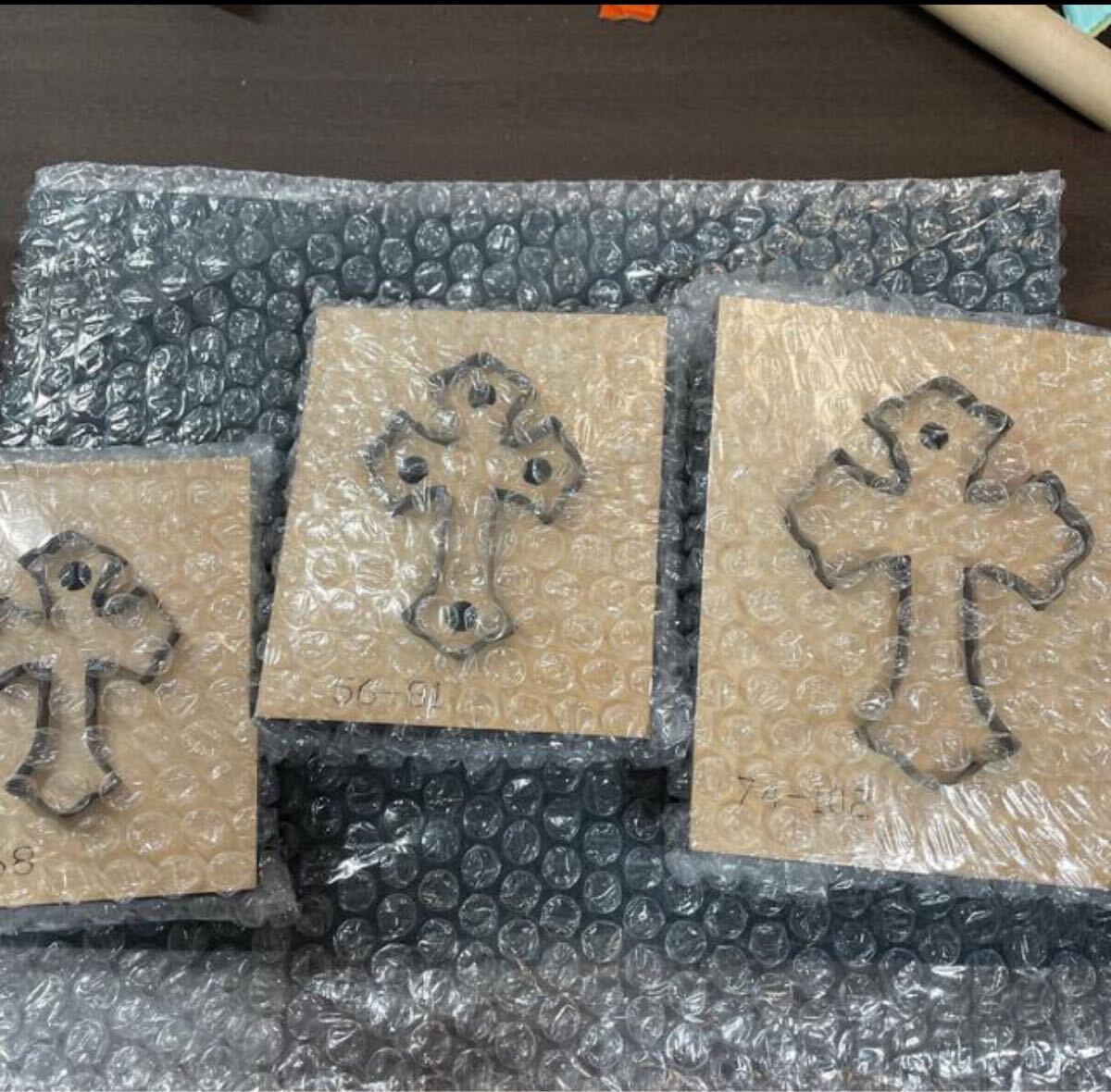 完売品》クロスパッチ作成キット カスタムデニム クロムハーツ 完売品》クロスパッチ作成キット カスタムデニム クロムハーツ