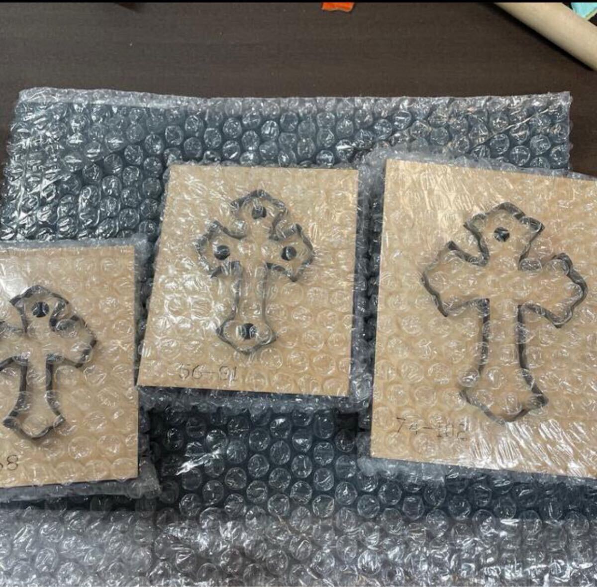 完売品》クロスパッチ作成キット カスタムデニム クロムハーツ 完売品》クロスパッチ作成キット カスタムデニム クロムハーツ