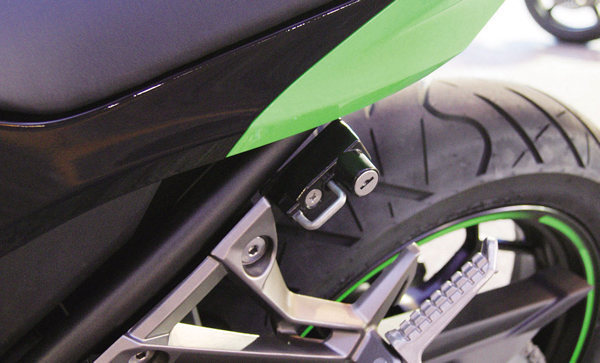  Kijima шлем блокировка NINJA250/Z250 (303-1540)