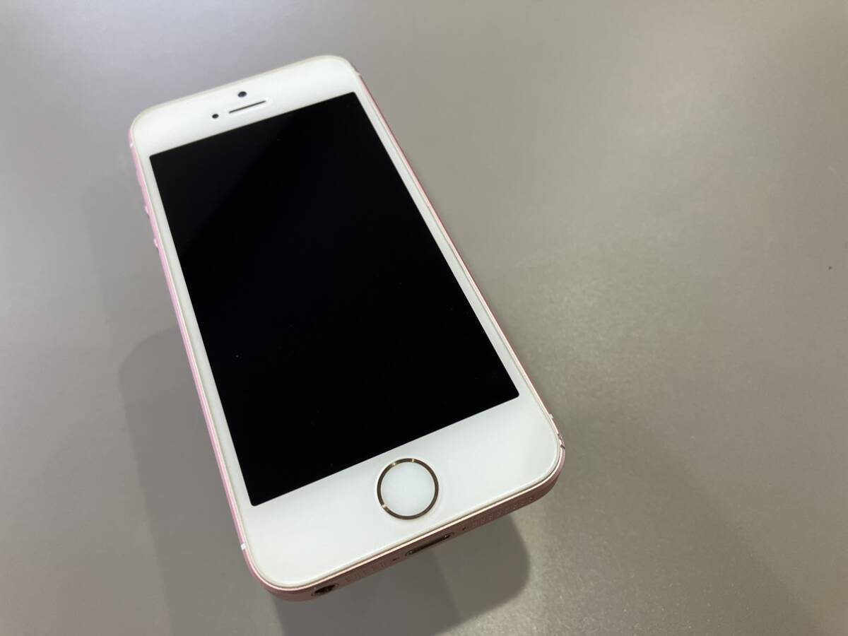 Apple - 【saku】 iPhoneSE UQmobile ローズゴールド 32G iPhone SE Rose Gold 32 GB UQ mobile ローズゴールド Apple