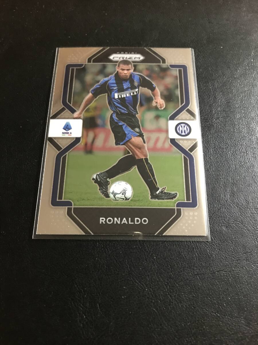 Ronaldo / 2022-23 PANINI Chronicles SOCCER PRIZM Base カード Ronaldo / 2022-23 PANINI Chronicles SOCCER PRIZM Base カード