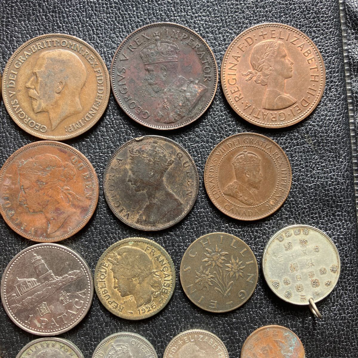 外国硬貨　中国メイン　貨幣　硬貨　記念　他　いろいろ　おまとめ タイ紙幣・硬貨 3854バーツ 大量 まとめ売り コイン 外国コイン