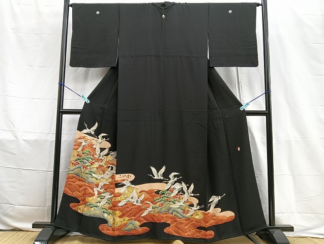 平和屋着物■豪華黒留袖　作家物　駒刺繍　飛鶴梅松文　金彩　正絹　逸品　BAAL1315ph