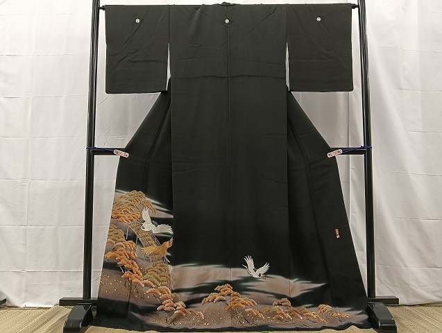 平和屋着物■豪華黒留袖　作家物　渡橋飛鶴松文　暈し染め　金彩　ロング丈　正絹　逸品　BAAL5648hz