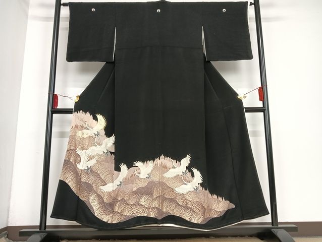 平和屋着物■豪華黒留袖　駒刺繍　飛鶴文　金彩　正絹　逸品　AAAL0017Bzg