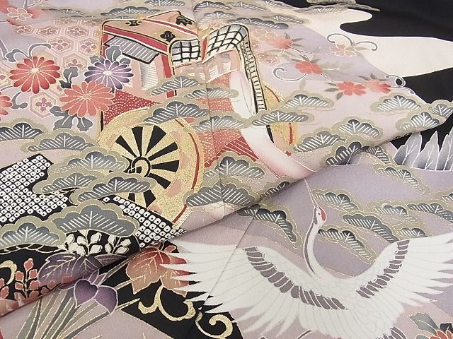 平和屋着物■豪華黒留袖　駒刺繍　御所車飛鶴草花文　金彩　着丈158.5cm　裄丈66cm　正絹　逸品　B-ey2665