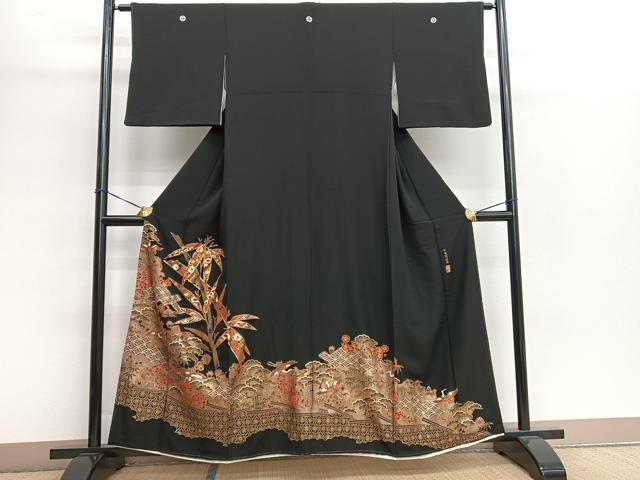 平和屋着物■豪華黒留袖　作家物　駒刺繍　笹竹宝尽くし花文　本金箔　正絹　逸品　BAAL8249xi