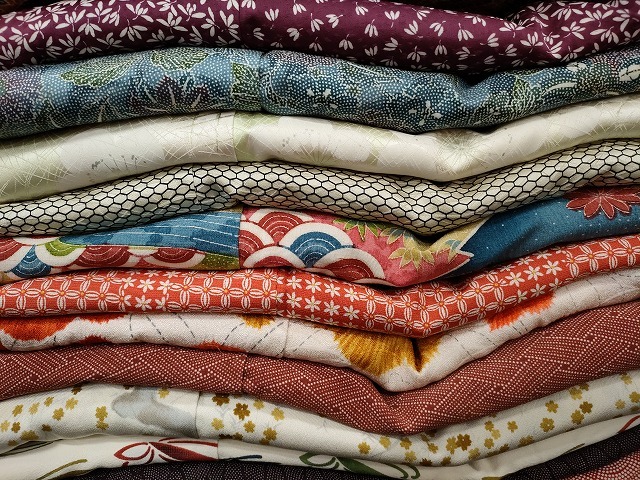 平和屋■1円 小紋 まとめて 50点 人物 蝶 風景 花柄 暈し染め 杢目絞り 金彩 など 着用可能多数 未使用品あり 全て正絹 se2283