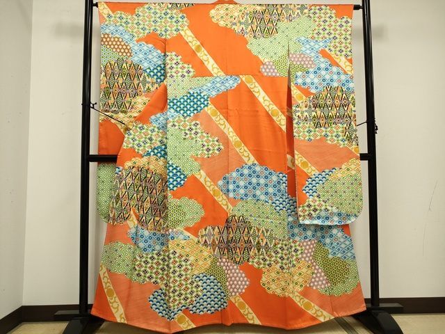 平和屋着物■豪華振袖　駒刺繍　雲取り吉祥花文　金彩　逸品　DAAI2399rt