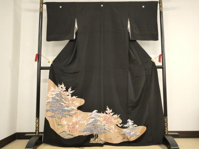 平和屋着物■豪華黒留袖　駒刺繍　松梅文　金彩　正絹　逸品　AAAL4134ja