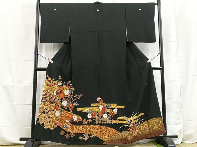平和屋着物■豪華黒留袖　駒刺繍　籬光琳水草花文　金彩　正絹　逸品　BAAK8527fc
