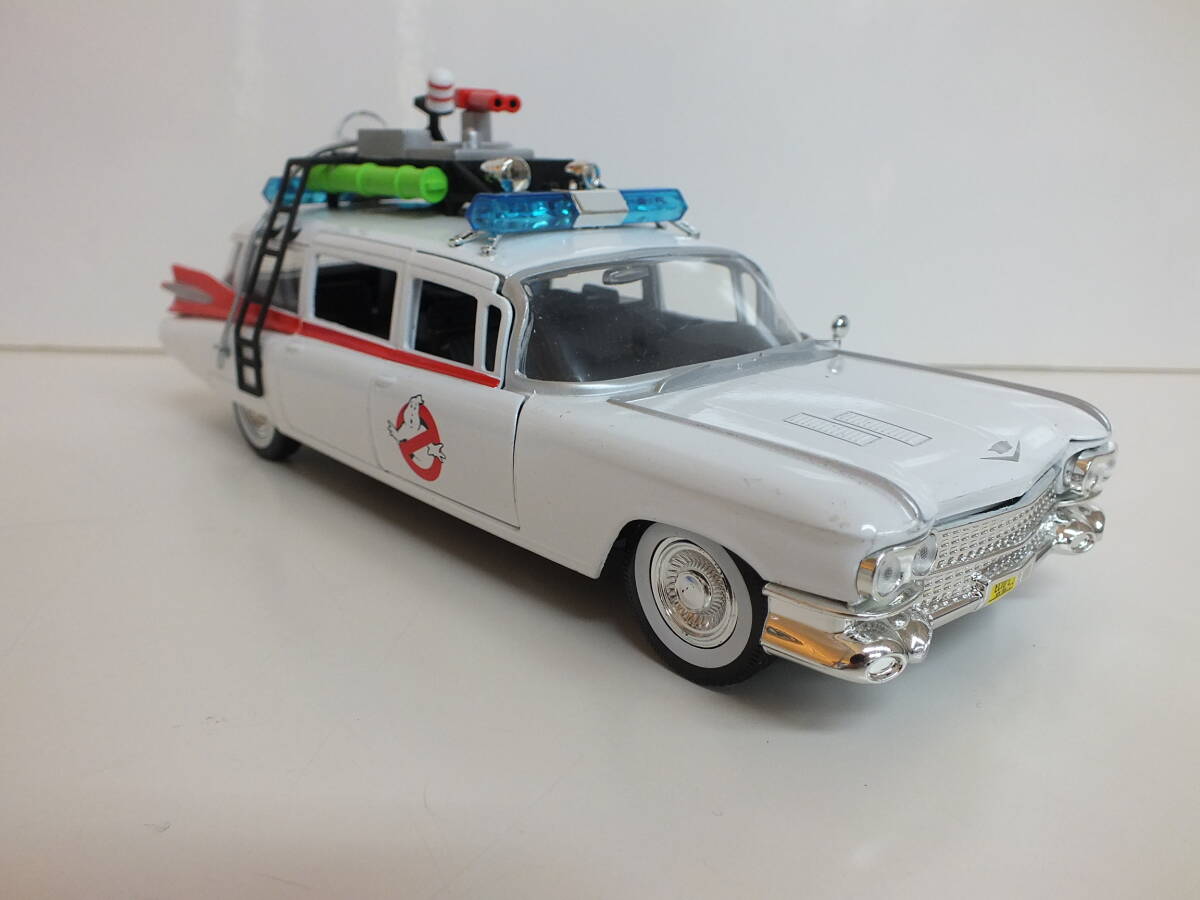 1/24 JadaToys ghost Buster z Cade . rack ambulance box none 