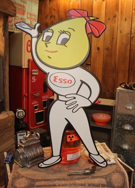新品 特大サイズ エッソガール ESSO ティンサイン エンボス ダイカットサインボード 世田谷ベース　アメリカンインテリア プレート