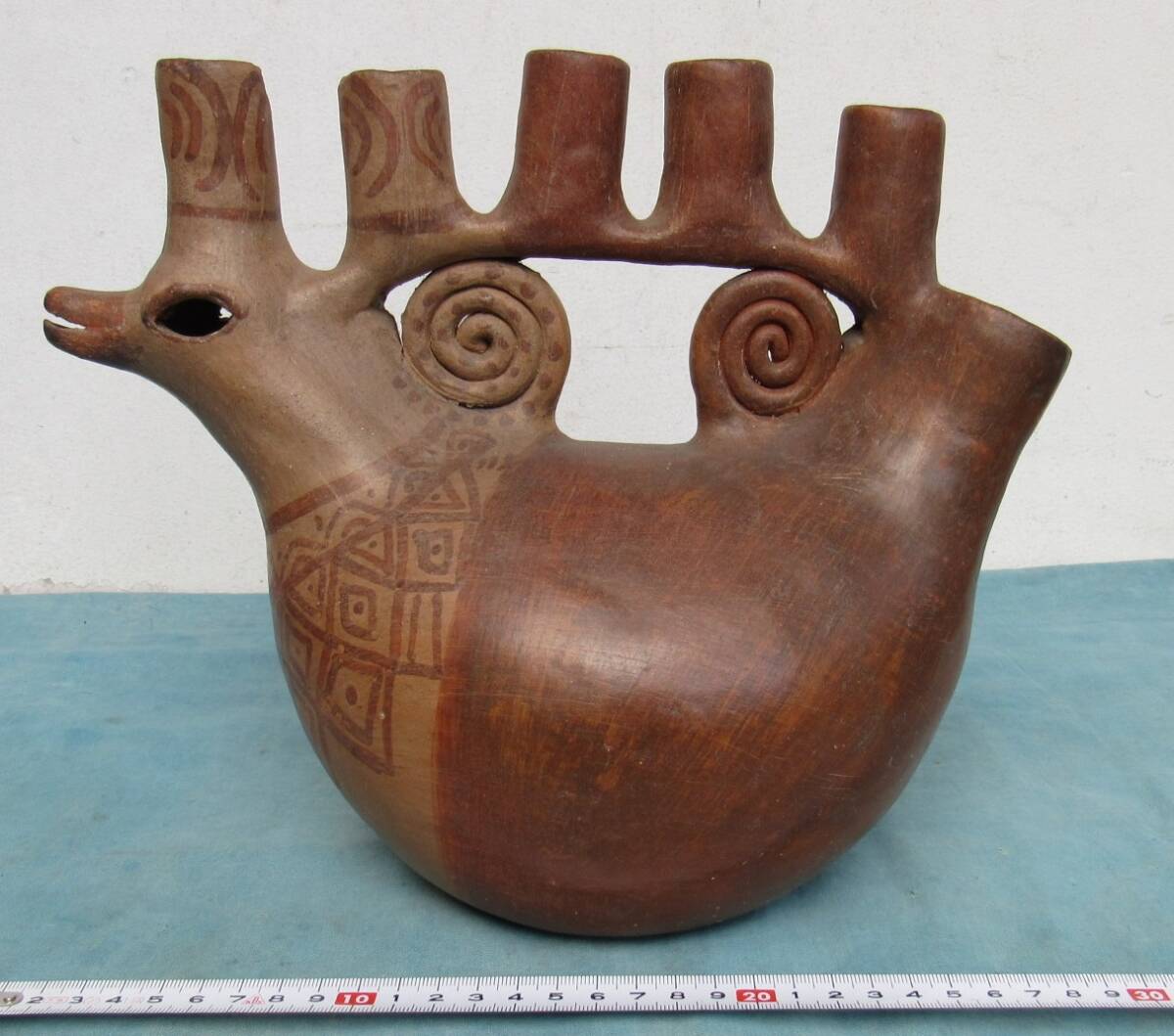 古代マヤ、インカ、古代鳥型彩文土器、メキシコ、ペルーなどアンデス、精巧な作品、発掘出土か不明、筒型の突起が5個、最前ソゲ傷あります