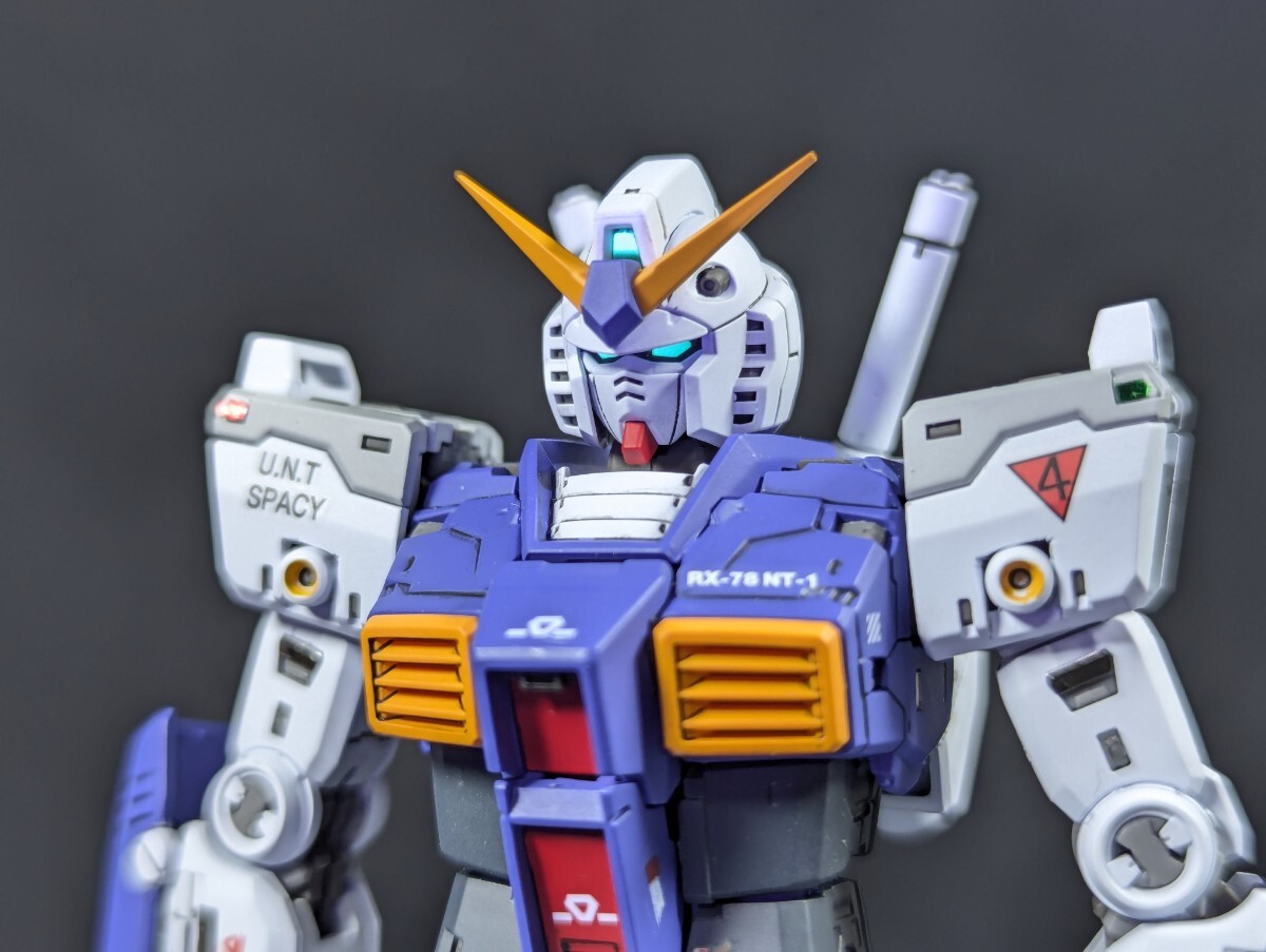 完成品 塗装済み バンダイ RG 1/144 ガンダム ver.2.0 改造 NT-1