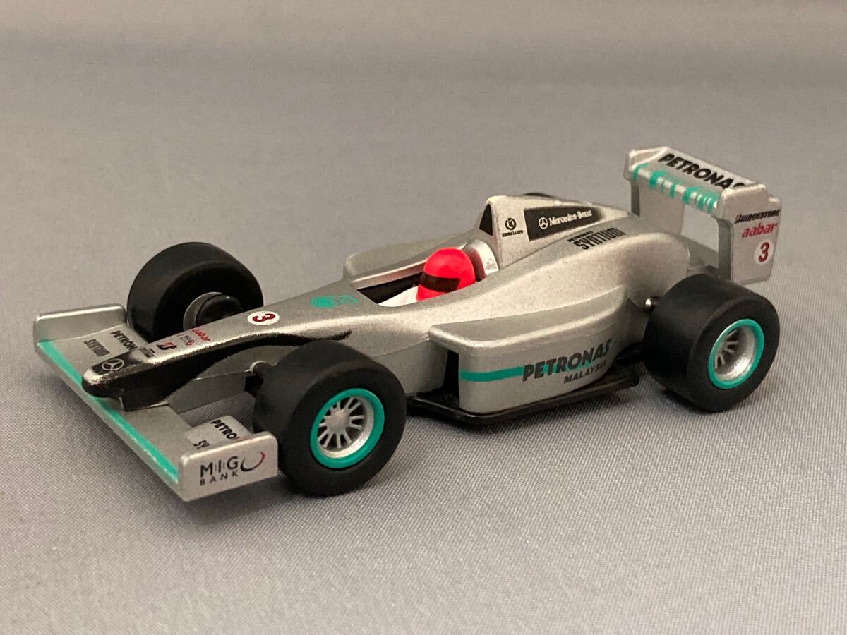 メルセデスGP ペトロナス M.シューマッハ ミニチャンプス 、サントリー ロータスコレクション ロータス 72D プルバックカー セット 中古品