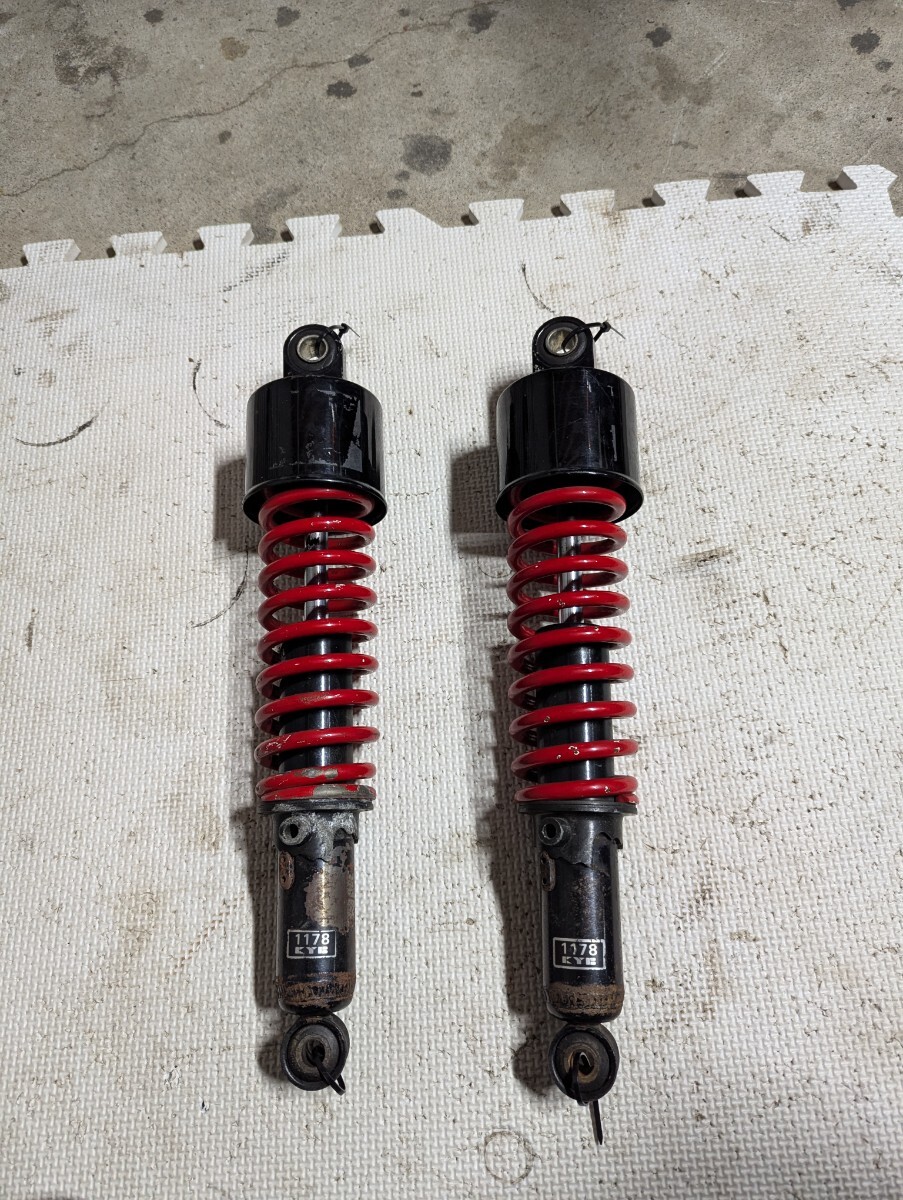 z1 z2 カヤバ KYB 漏れ滲みなし350mm リアサスペンション リアショック 検 マフラー シート 外装 コニー マルゾッキ アイコン