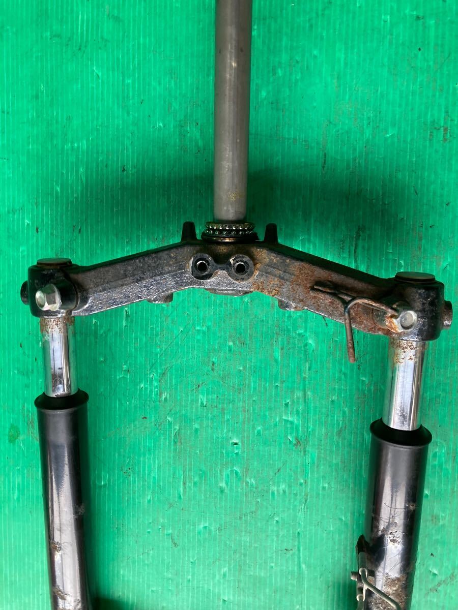 140*D2【VOX SA31J-102】フロントフォーク ステム ボックス YAMAHA 241108_画像3