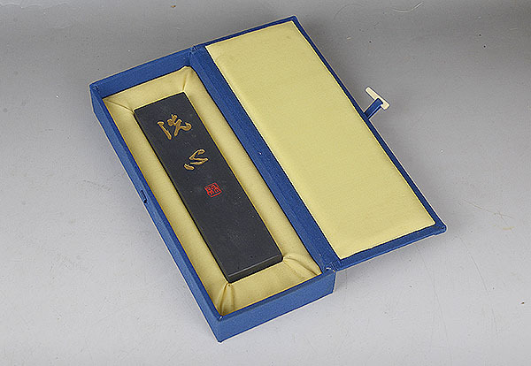 「洗心　和墨」共箱　４世　喜寿園龍芳　書道家珍蔵品　書画墨　古墨