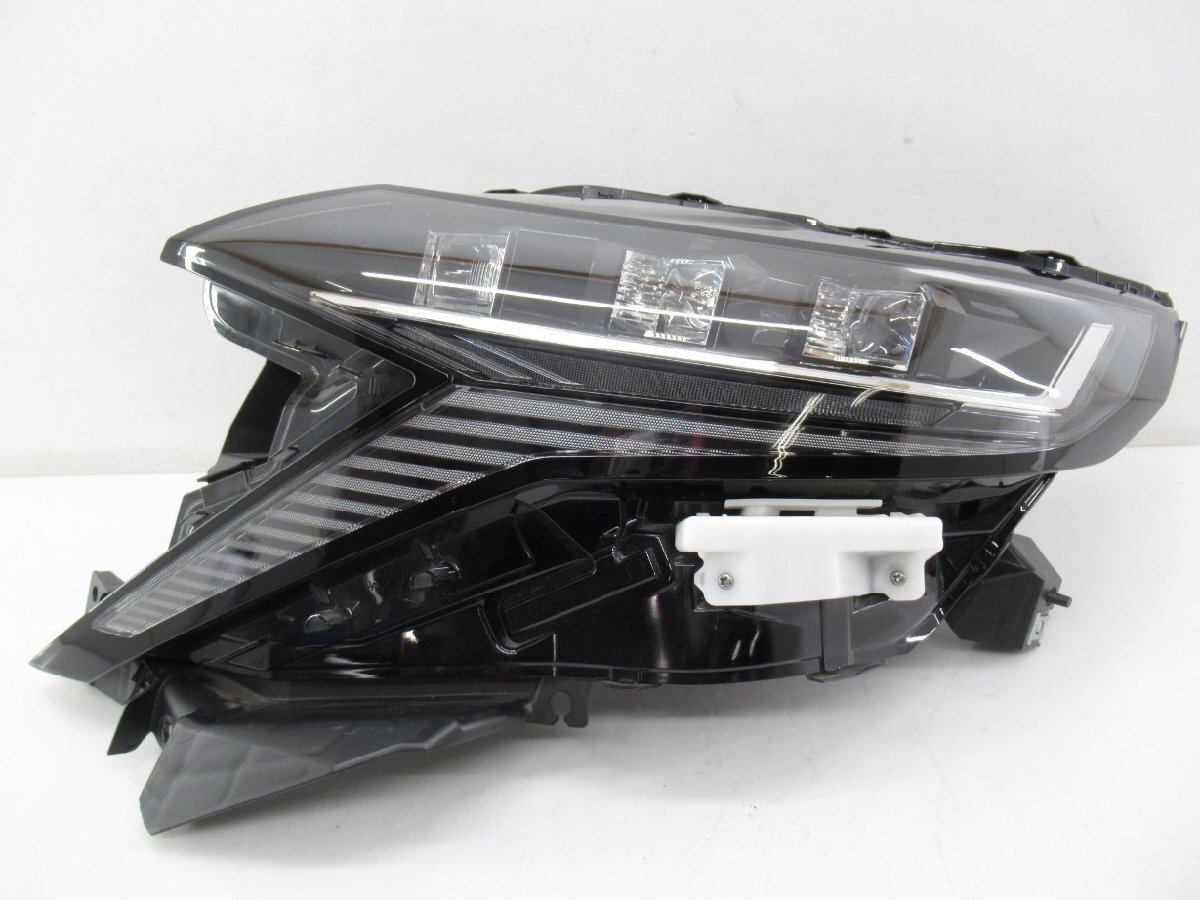 《売り切り》 サクラ SAKURA B6AW 純正 左 ヘッドライト LED 【 KOITO 100-2378J 】(M001085)
