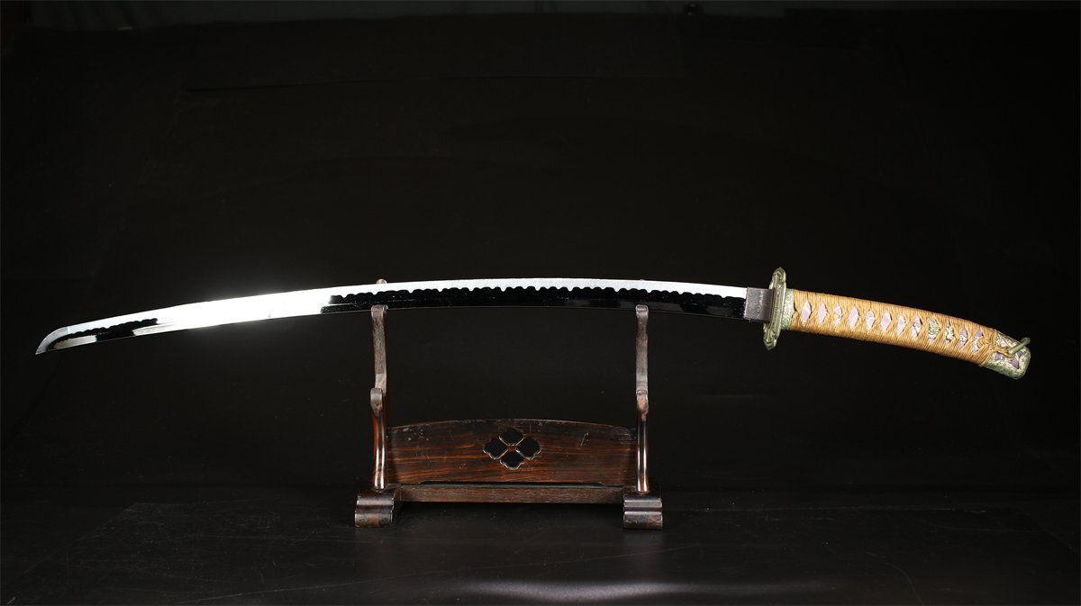 G）模造刀 白鞘 太刀 全長約103センチ 高級 G）模造刀 白鞘 太刀 全長約103センチ 高級