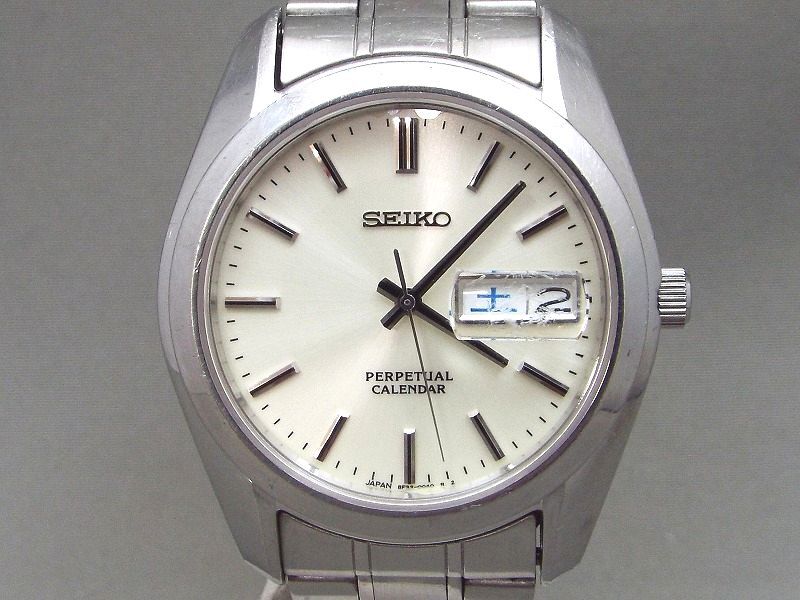 美品 SEIKOセイコー パーペチュアルカレンダー 8F33-0040 Yahoo!オークション - 1円〜 SEIKO セイコー パーペチュアル