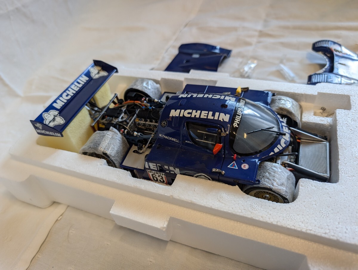 1/18 ザウバーメルセデスC9 Michelin ブルー 1/18 ザウバーメルセデスC9 Michelin ブルー