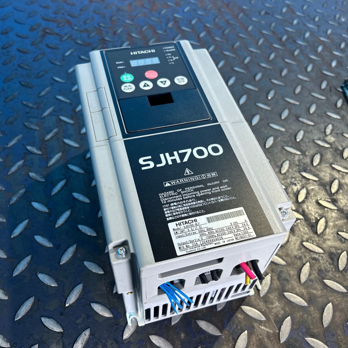 T9143 HITACHI 日立 電子部品 高周波インバーター SJH700-8LF 取り外し品【ジャンク品】