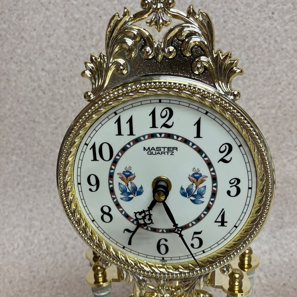 Z1944 希少 稼動品 日新時計 master quartz マスター クォーツ Z1944 希少 稼動品 日新時計 master quartz マスター クォーツ