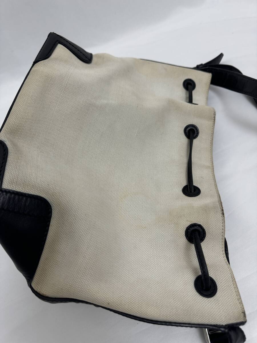 6K1709[ подлинный товар гарантия ] Balenciaga темно-синий ковш мешочек сумка на плечо парусина кожа слоновая кость черный 409000 BALENCIAGA