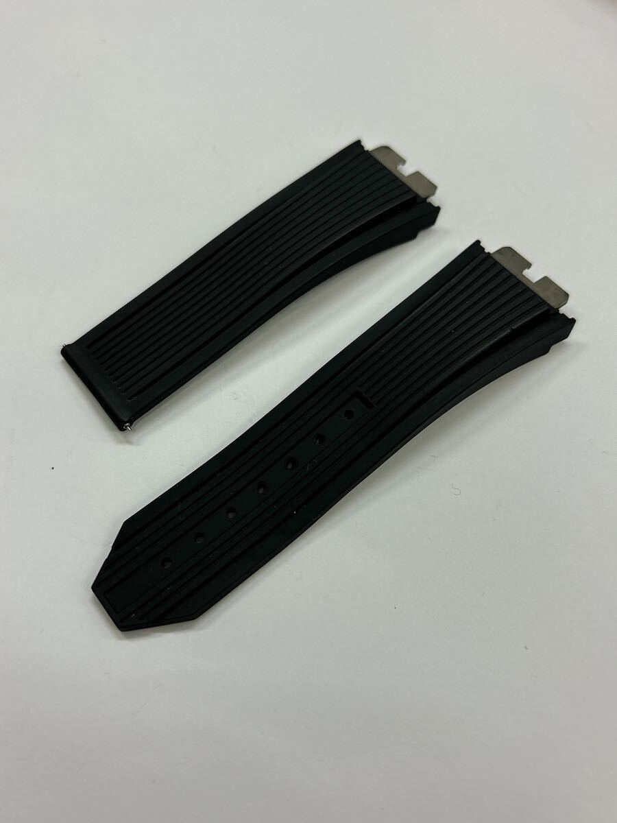 ウブロ 純正 ラバーベルト 411 ビッグバン ウニコ ブラック 28mm ウブロ 純正 ラバーベルト 411 ビッグバン ウニコ ブラック 28mm