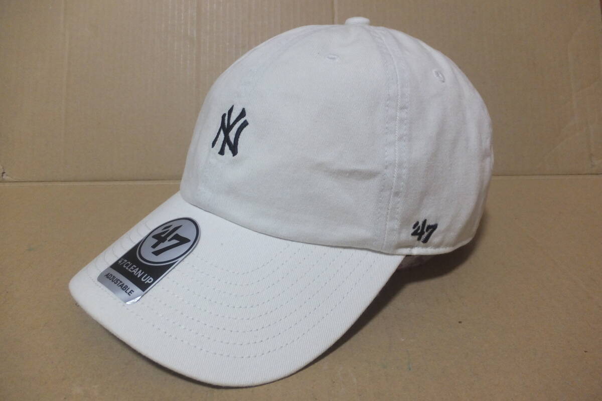 新品 【ニューヨーク ヤンキース　帽子　白色】スモールロゴ 47ブランド　キャップ 野球帽　ホワイト NEWYORK YANKEES　メンズ レディース