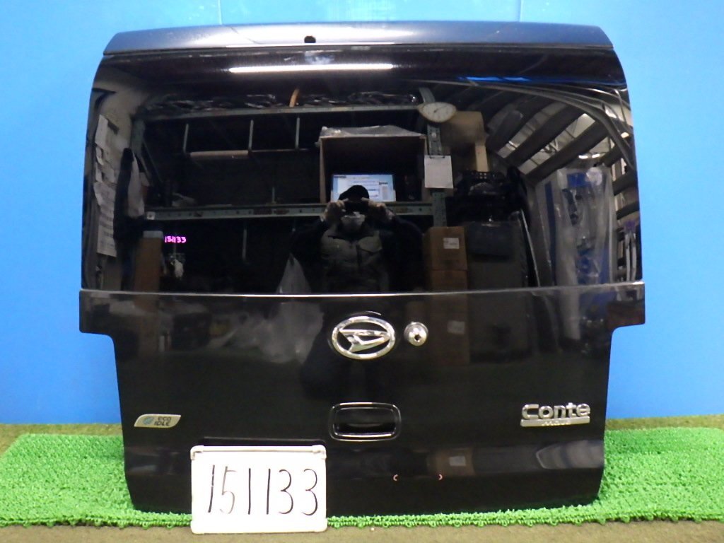 # 151133 ダイハツ / ムーヴコンテ / L575S / X / バックドア / X07 黒 リヤゲート テールゲート MOVE CONTE 4E6