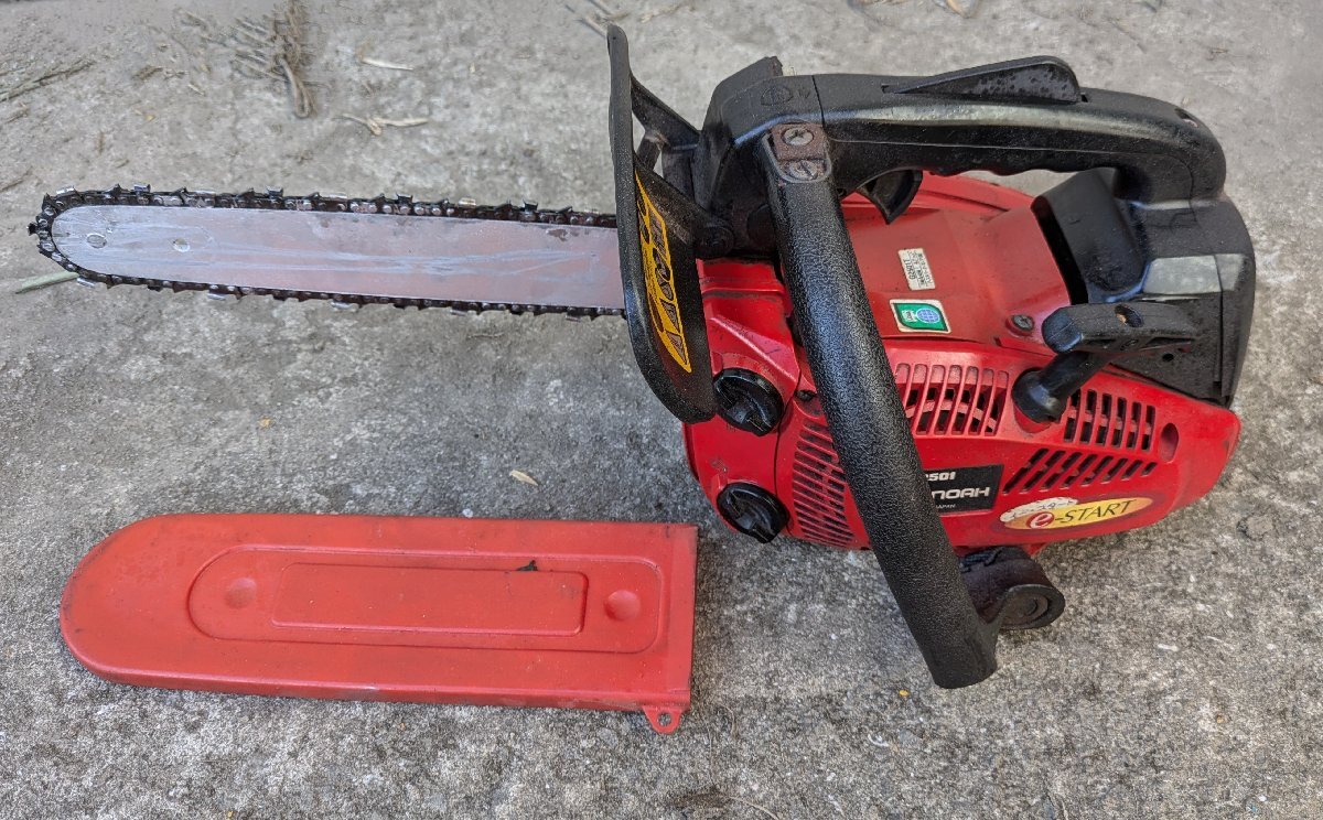ゼノア　エンジンチェーンソーG2501Ｔ　　バーサイズ25㎝