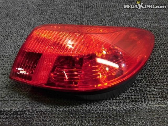 プジョー T7 308 純正 ノーマル テールランプ テールライト 左側(cè) 2595-0108☆ / 4H8-893