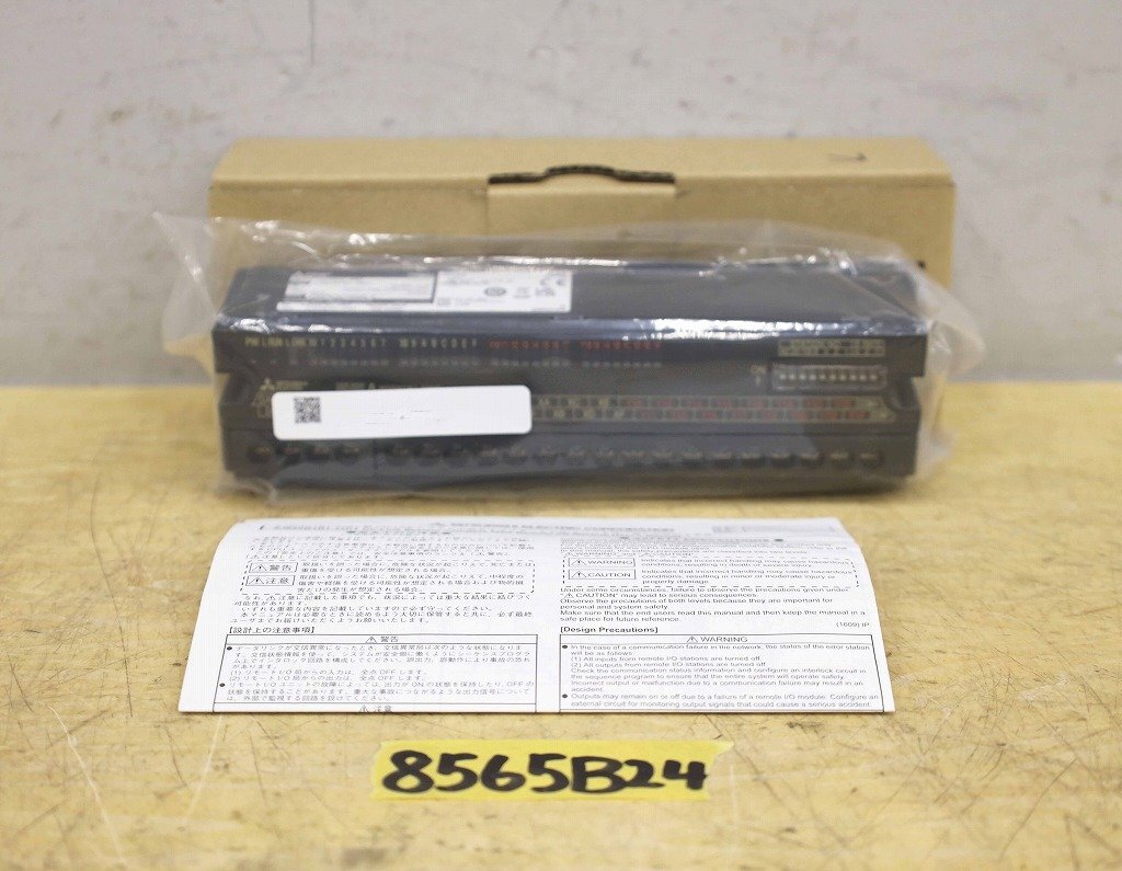 8565B24 未使用 MITSUBISHI 三菱 CC-Link小形タイプリモートI/Oユニット AJ65SBTB1-32DT 1W5145 シーケンサ 端子台タイプ DC24V MELSEC