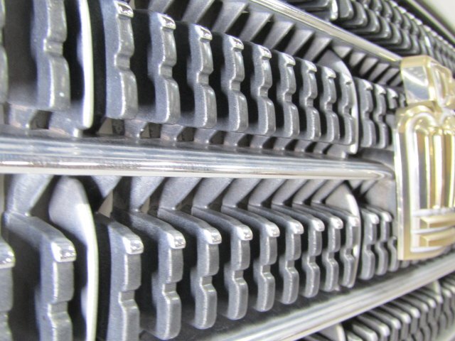 *[M71+Q3] Toyota Crown JZS171 оригинальная передняя решетка 