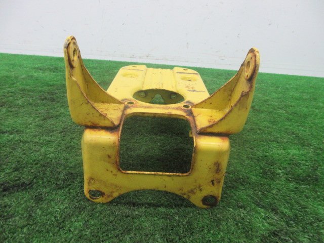 A6L04 Chaly крепление фары CF50 O