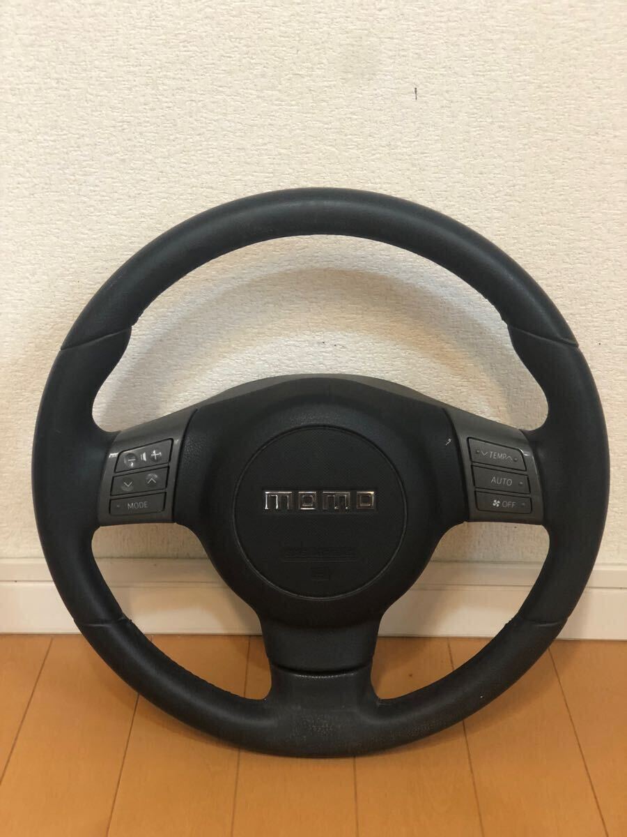 ダイハツ 純正 【MOMO モモ】 ステアリングホイール ダイハツ 純正 【MOMO モモ】 ステアリングホイール