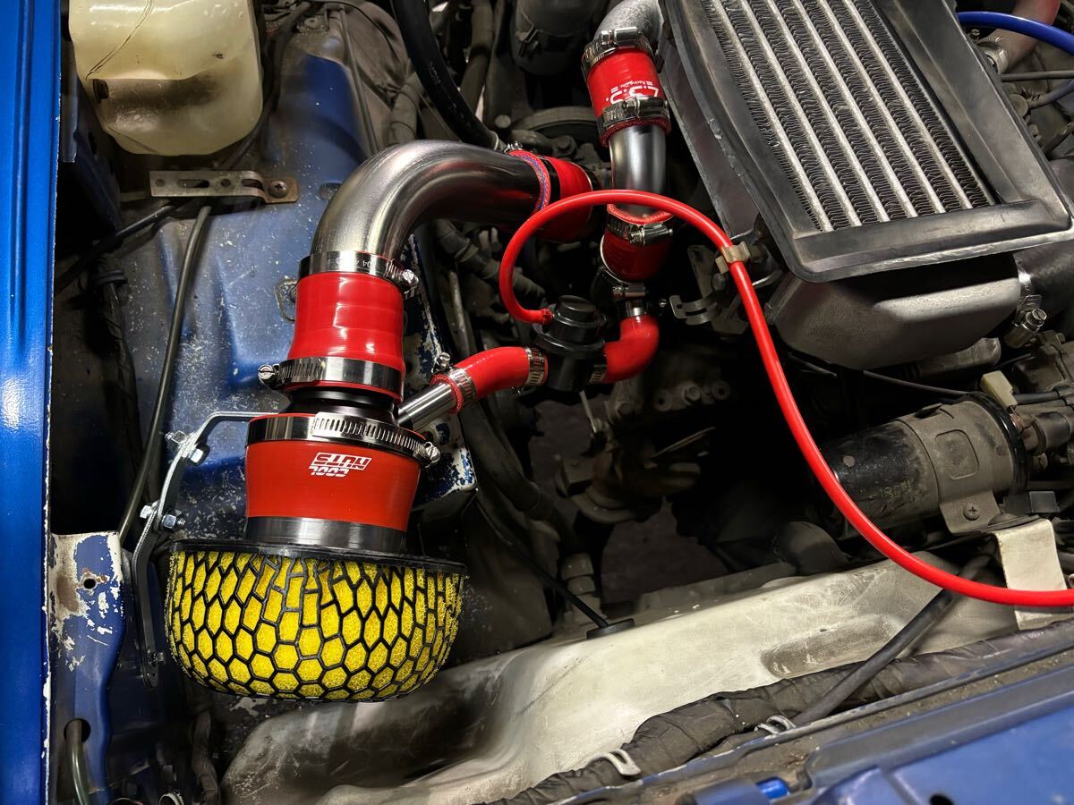 ジムニーJA11 HKS レーシングサクションキットVer.Red パーツ ジムニーJA11 HKS レーシングサクションキットVer.Red パーツ