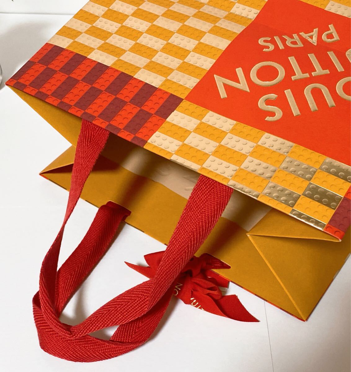ルイヴィトン「LOUIS VUITTON」限定ショッパーとメッセージ ルイヴィトン「LOUIS VUITTON」限定ショッパーとメッセージ