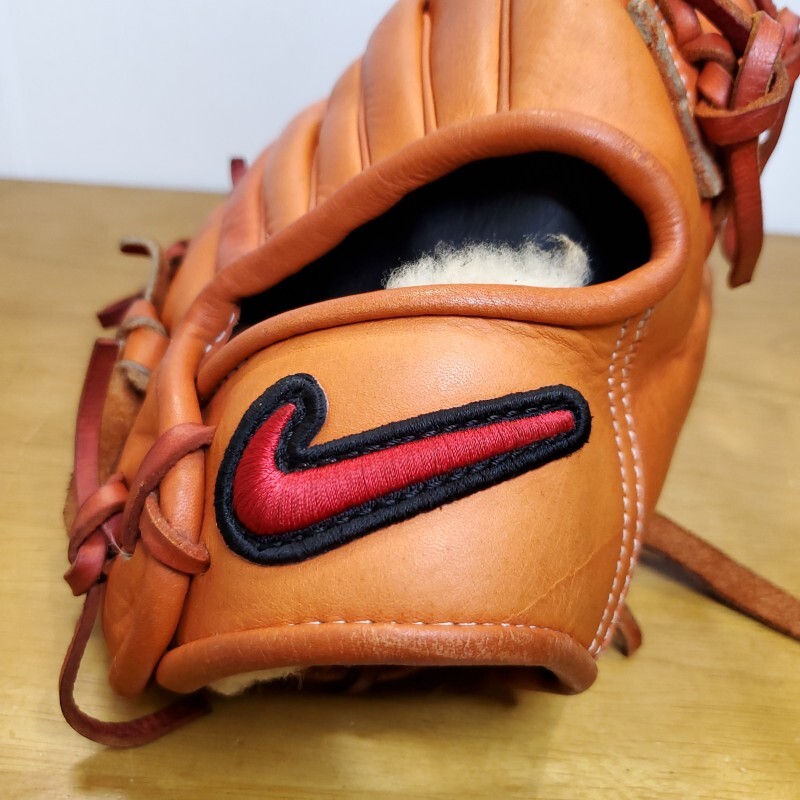 NIKE ナイキ ダイアモンドレディJ 廃盤品 レア 軟式グローブ NIKE ナイキ ダイアモンドレディJ 廃盤品 レア 軟式グローブ
