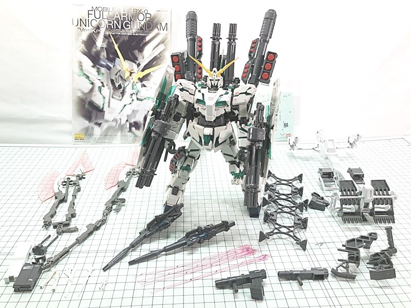MG　フルアーマーユニコーンガンダム　組立済み　現状販売品　補足欄参照　プラモデル　同梱OK　1円スタート★S
