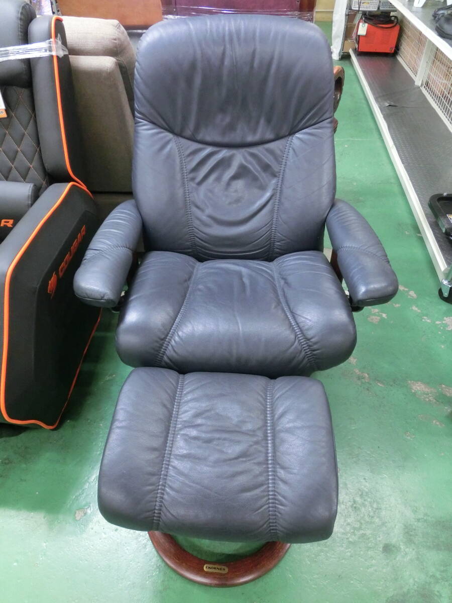 ♪♪【6K11⑤ak】【群馬】Ekornes (エコーネス) ストレスレスチェア ネイビー　オットマン付 ノルウェー製 1人掛け♪♪