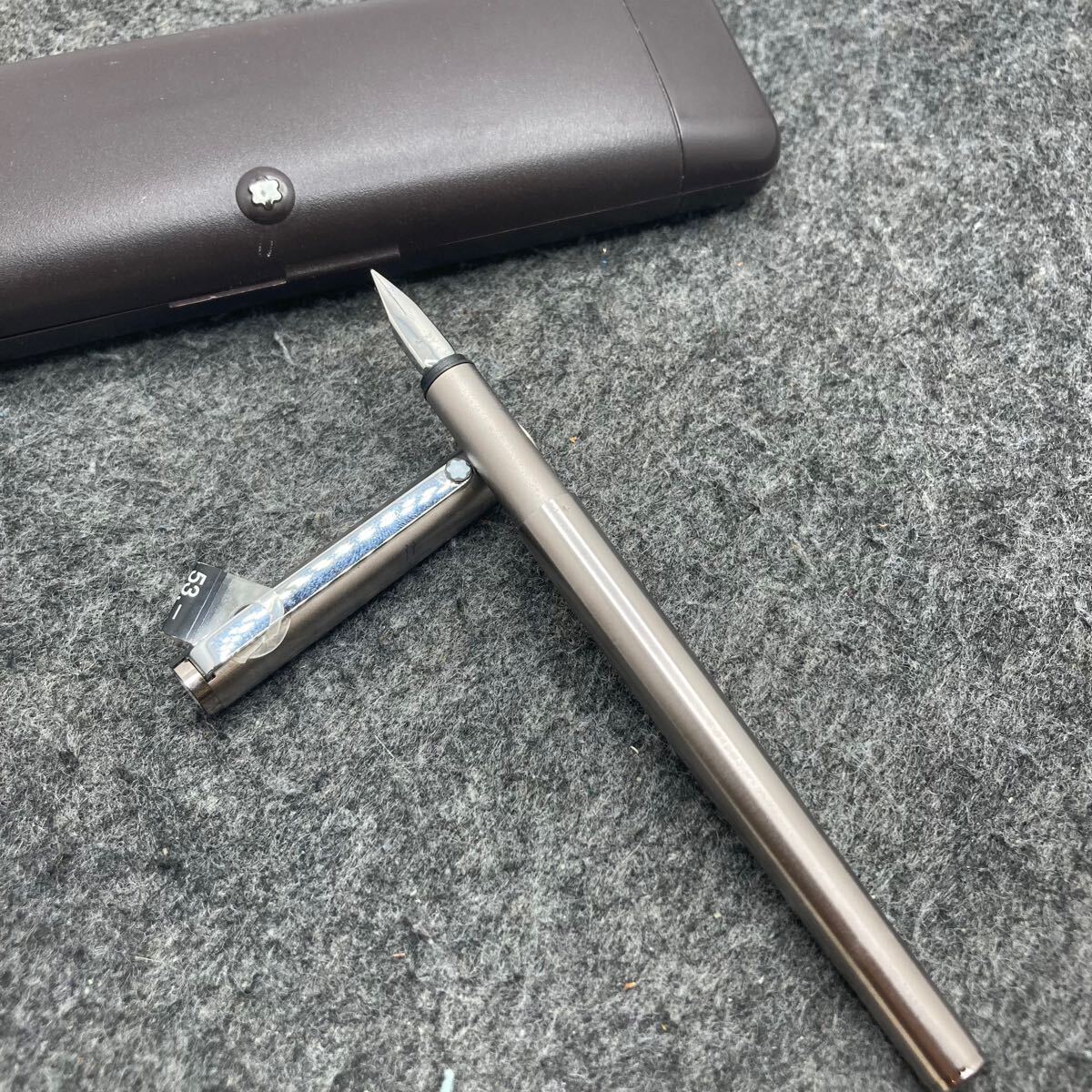 PE410□MONTBLANC モンブラン 万年筆 Sライン スリムライン シルバーカラー 筆記未確認 箱付き